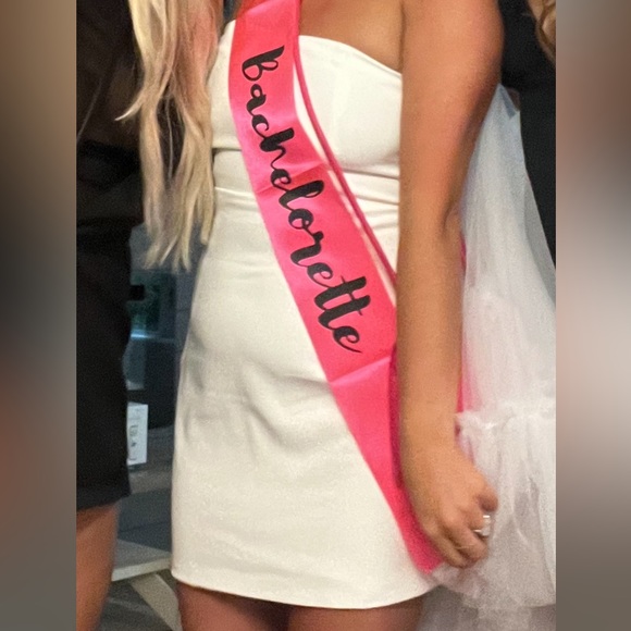 Pretty Little Thing BRIDAL White Long Puff Sleeve Bardot Bodycon Dress - Picture 7 of 7